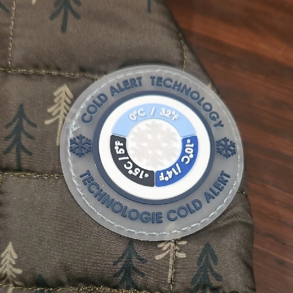 Green Quilted Dog Vest with Insulated Design